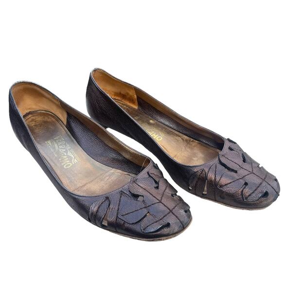 Salvatore Ferragamo Women's Bronze Leather Cut-Out Leaf Ballet Flats - Size 9.5 - Picture 1 of 16